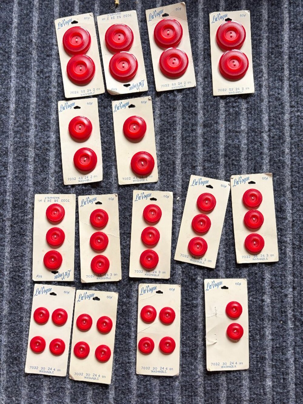 La Vogue Red collectible Buttons Vintage #7032